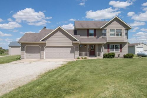3405 Sunnyside Dr, Kansasville, WI 53139-9542