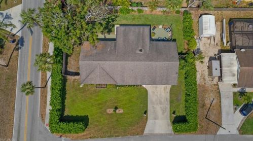 11006 Smokey Dr, Bonita Springs, FL 34135-5807