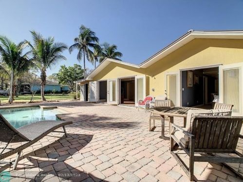 1416 32nd Ave, Vero Beach FL  32960-3188 exterior