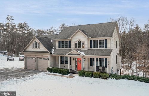 606 Windy Hill Rd, Shermansdale, PA 17090-8644