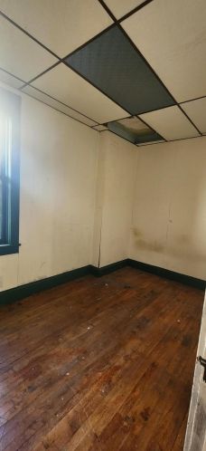 1110 18 St, Milwaukee WI 53233-1131 exterior