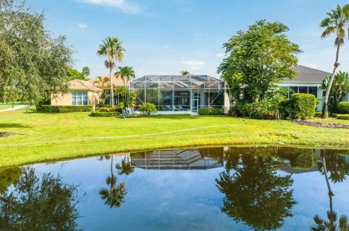 1124 Crystal Dr, West Palm Beach, FL 33418-4028