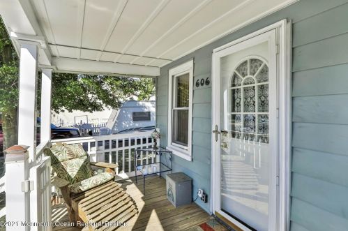606 Lareine Ave, Bradley Beach, NJ 07720-1343
