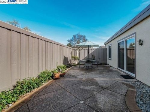 1469 Calle Enrique, Pleasanton CA 94566-5922 exterior