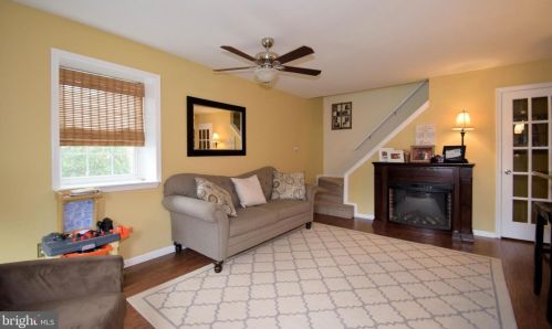 714 Northridge Dr, Norristown, PA 19403-2981