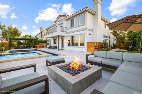 5828 Brittany Forrest Ln, San Diego, CA 92130-4829