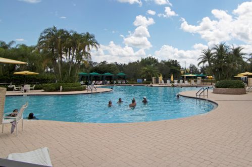 11964 Crestwood Cir, Port Saint Lucie FL  34987-2738 exterior