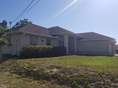 3319 42nd St, Lehigh Acres, FL 33976-4762