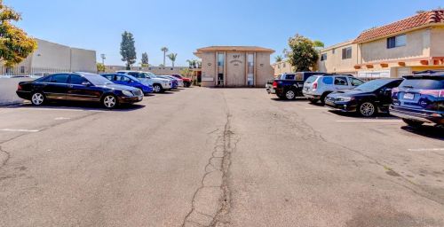 577 Oxford St, Chula Vista CA  91911-2711 exterior