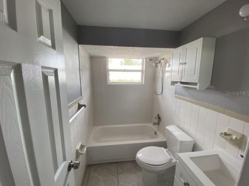 4041 Valencia Dr, New Port Richey, FL 34652-5951