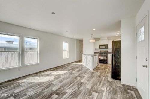 3032 Jennie Ln, Lake Havasu City, AZ 86404-9759