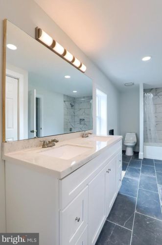 720 Elizabeth St, Lancaster PA  17603-2218 exterior
