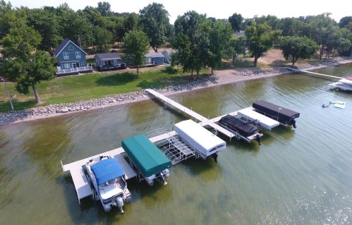 41403 Greenwood Trl, Battle Lake, MN 56515-9632