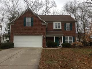 6046 Creekview Ct, Harrisburg NC  28075-7586 exterior
