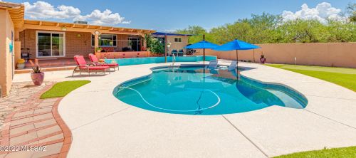 3721 Tres Lomas Dr, Tucson AZ 85749-9418 exterior