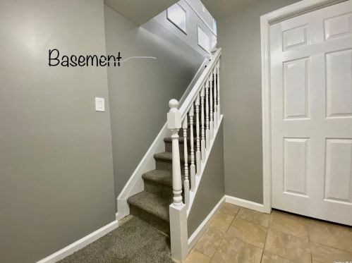 168 Washington Ave, Wheatley Heights NY  11798-2020 exterior