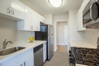 7600 Stenton Ave, Philadelphia PA  19118-3231 exterior