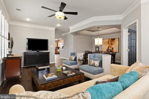 43589 Mcdowell Sq, Leesburg VA  20176-6528 exterior