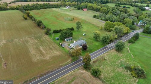 1577 Mcclures Gap Rd, Carlisle PA 17015-8914 exterior