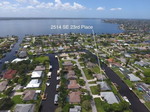 2514 23rd Pl, Cape Coral, FL 33904-3309