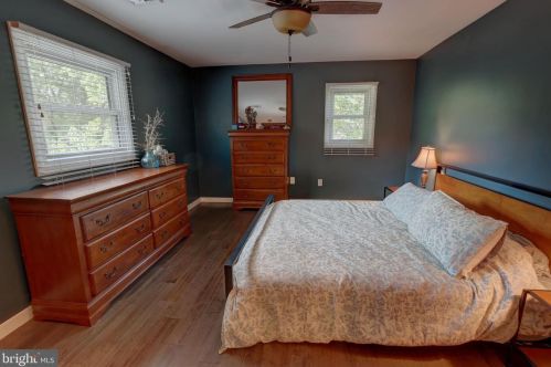 570 Old Orchard Ln, Camp Hill PA  17011-1828 exterior