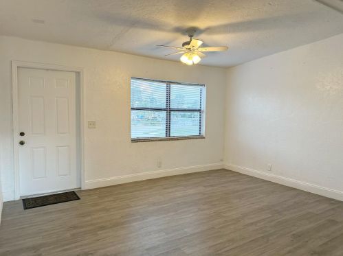 3105 Ocean Pkwy, Boynton Beach FL  33435-1652 exterior