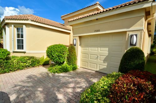 7280 Cataluna Cir, Delray Beach, FL 33446-3178