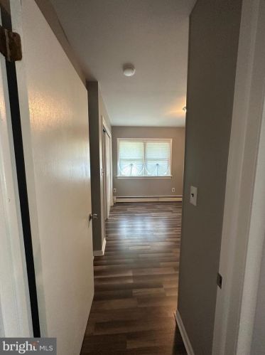 142 Hazelhurst Ave, Lawrence Township NJ  08638-3512 exterior