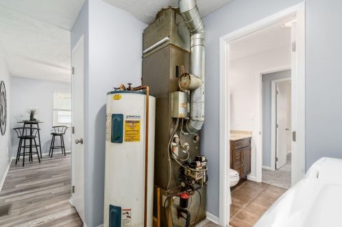 246 Jacqueline Dr, London OH  43140-1181 exterior