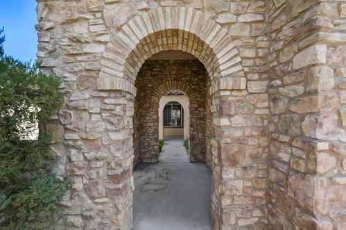 82909 Spirit Mountain Dr, Indio, CA 92201-9661