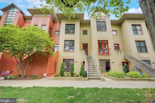 251 14th St, Washington, DC 20003-2366