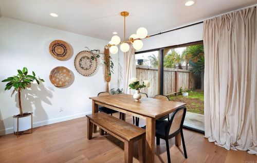 214 Calle De Madera, Encinitas CA  92024-2101 exterior