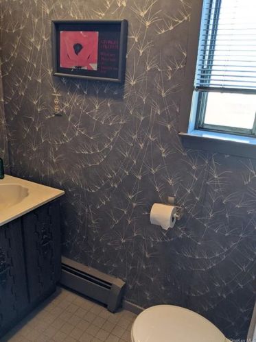 5 Capital Dr, Washingtonville NY  10992-1301 exterior