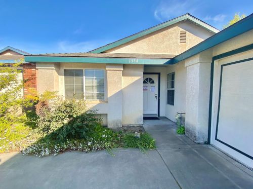 1334 Blossom Dr, Santa Maria, CA 93455-3494