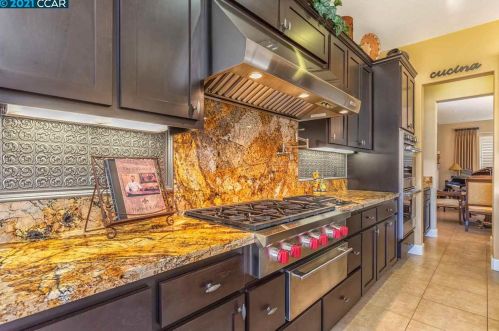 1033 Hawkshead Cir, San Ramon CA 94583-6004 exterior