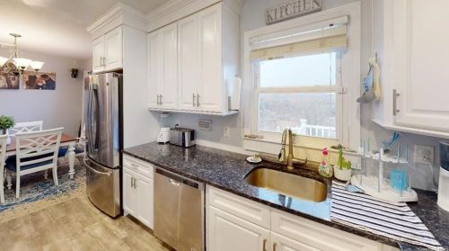 849 Warren Ave, Thornwood NY  10594-1626 exterior