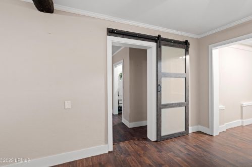 64 Cherokee Farms Rd, Beaufort SC  29906-8823 exterior