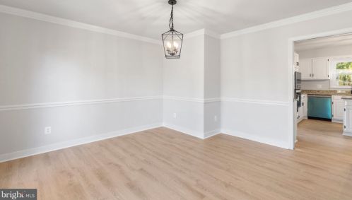 700 Winterberry Dr, Fredericksburg VA  22405-2056 exterior