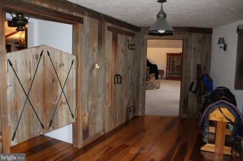 69 Eagle Trl, Charnita PA  17320-8104 exterior