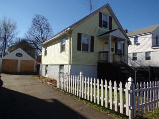 387 Garibaldi Ave, Stratford CT  06615-7220 exterior