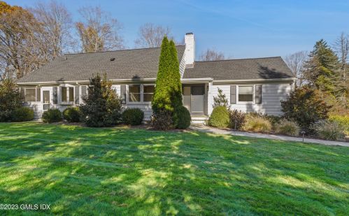 2279 High Ridge Rd, Stamford CT  06903-2908 exterior