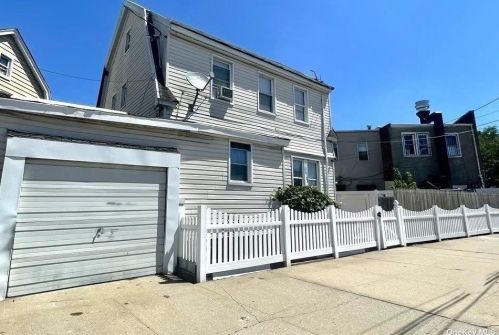189-03 Liberty Ave, Jamaica, NY 11412-1036