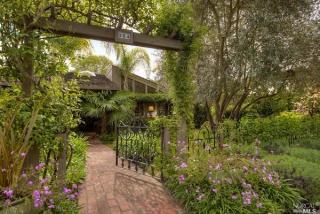 254 Kaanapali Dr, Fairfield, CA 94558-1523
