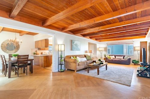 2409 Blossom Ln, Redondo Beach, CA 90278-2415