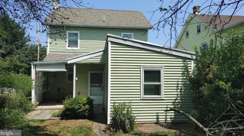436 State St, West Enola, PA 17025-3032