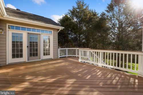 12257 Tulane Fls Dr, Bristow VA  20136-2183 exterior