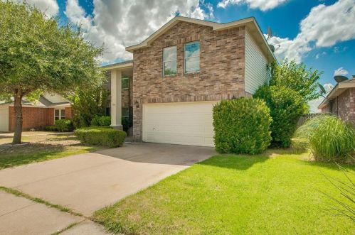 5224 Royal Burgess Dr, Fort Worth TX  76135-1433 exterior