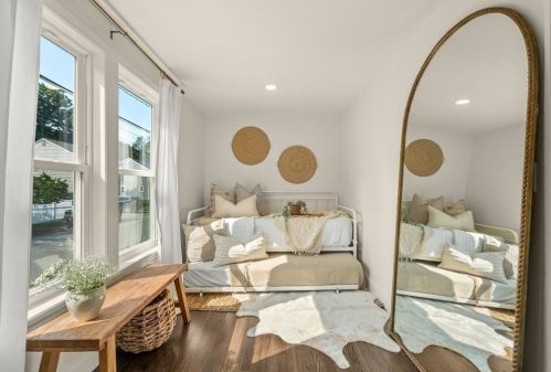 76 Chester Ave, Dedham MA  02026-6514 exterior