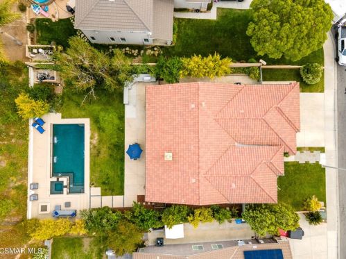 648 Covington Ave, Simi Valley, CA 93065-5061