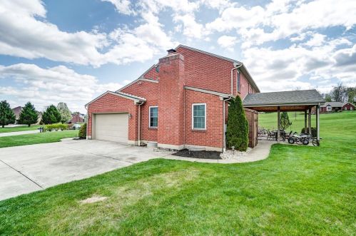 11671 Hawk Dr, New Haven OH  45030-8431 exterior